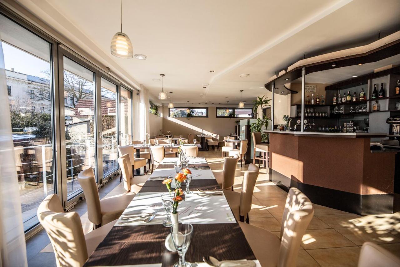 Penzion A Restaurant Barbora Kutná Hora Zewnętrze zdjęcie